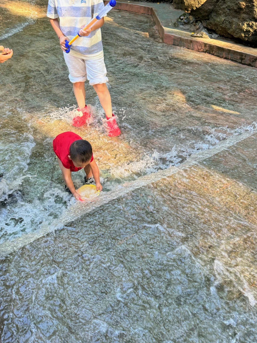 成都周边|1h直达的免费亲子玩水避暑地