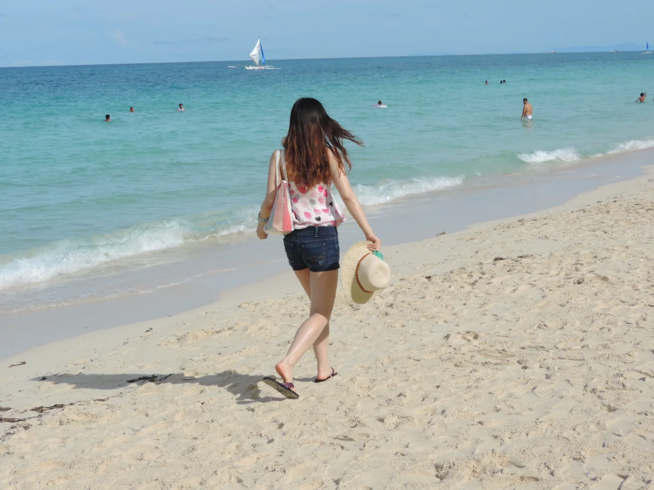 人均4位数的高性价比国外海岛推荐-长滩岛