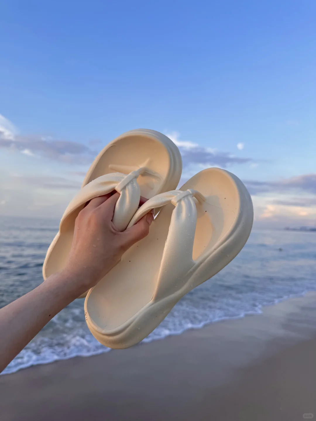 老妈都夸很会买！三亚旅游吻住不磨脚人字拖