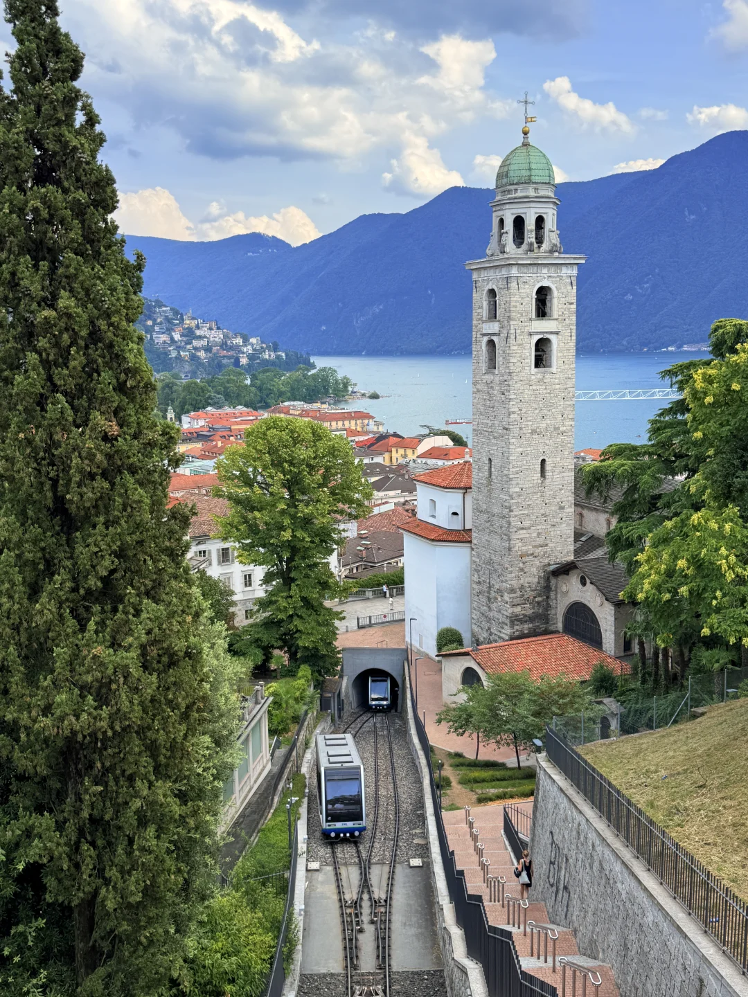 人太年轻的时候不建议去瑞士…