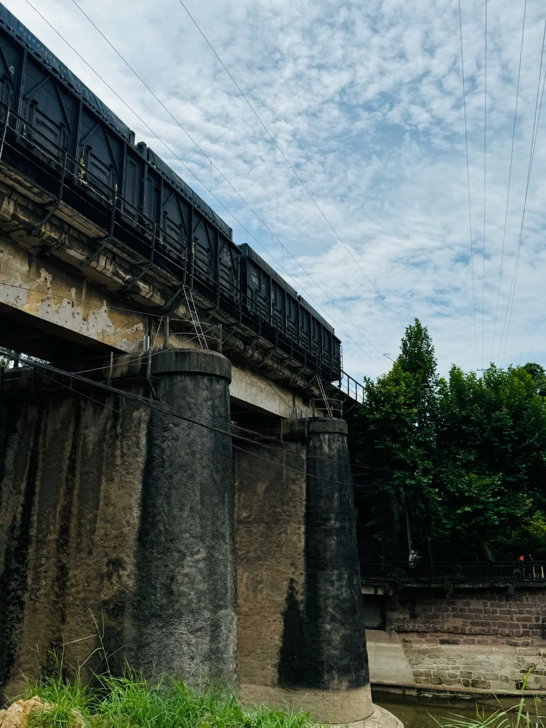 成都周边|1h直达的免费亲子玩水避暑地