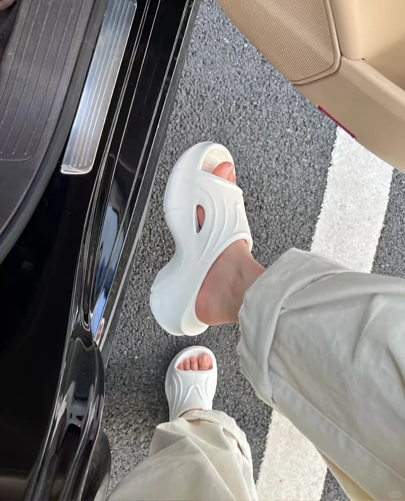 南澳/在小红🍠跟风最成功的一双厚底拖鞋✅