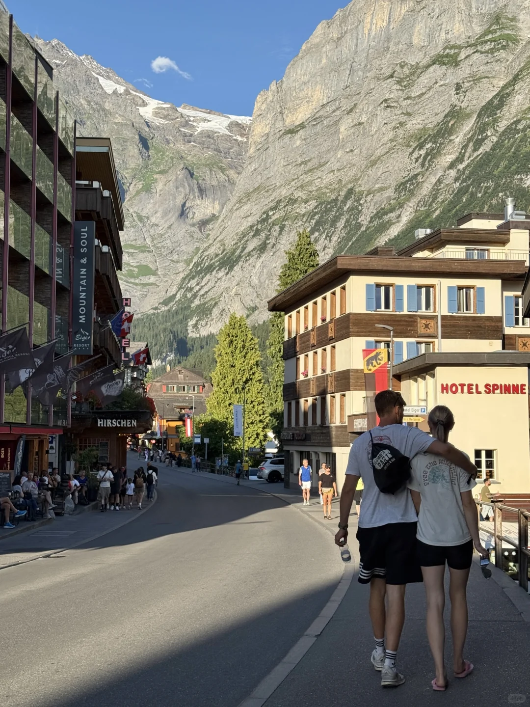 人太年轻的时候不建议去瑞士…