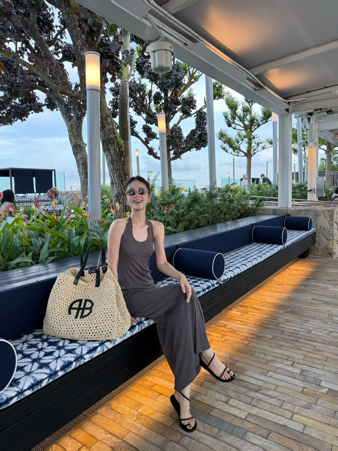 缺点:只有新加坡有!!