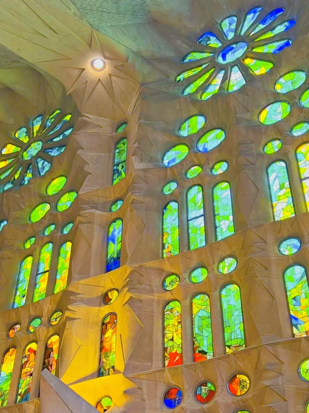 第一次去西班牙怎么玩，看这一篇就够了