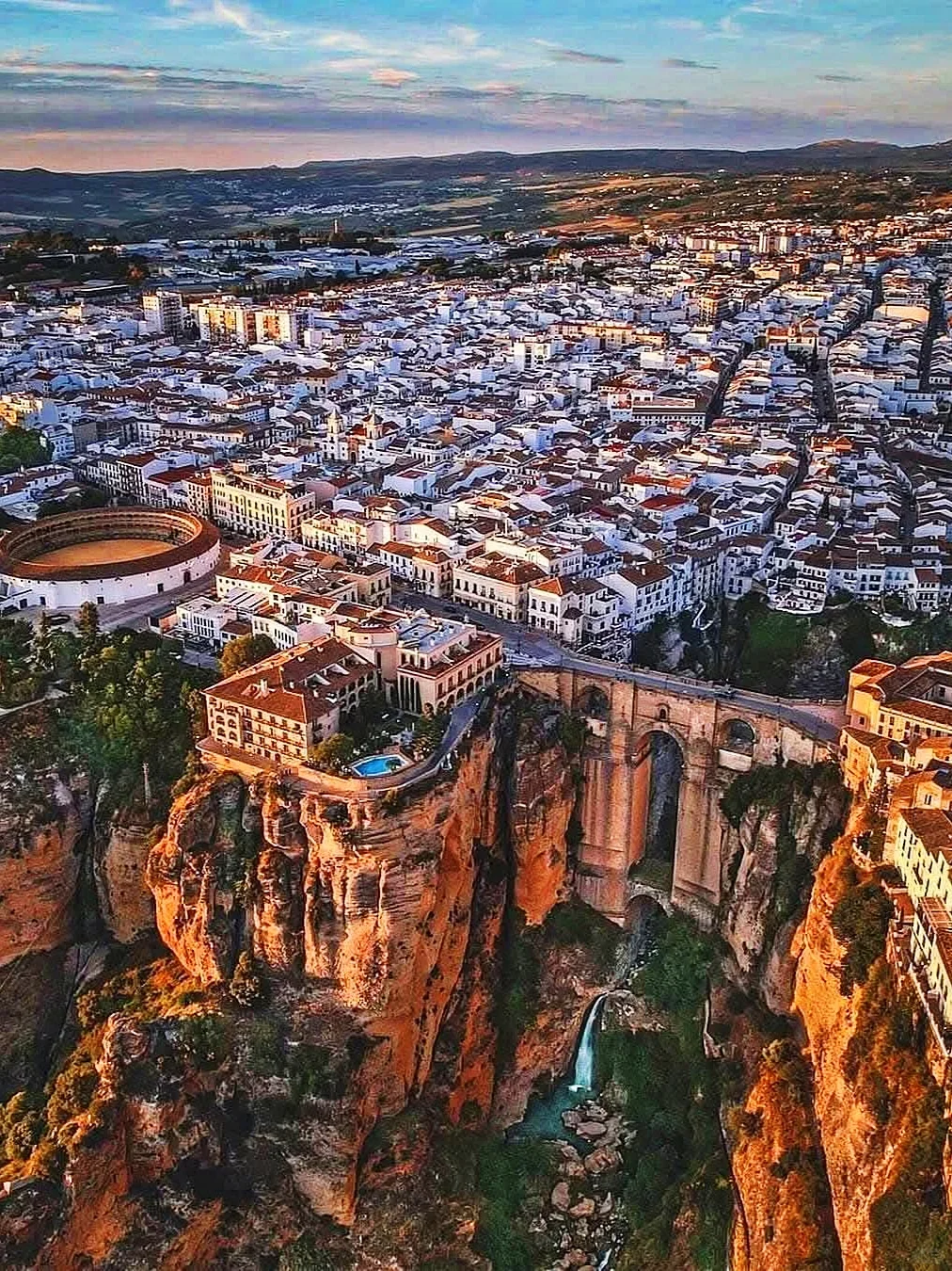 第一次去西班牙怎么玩，看这一篇就够了