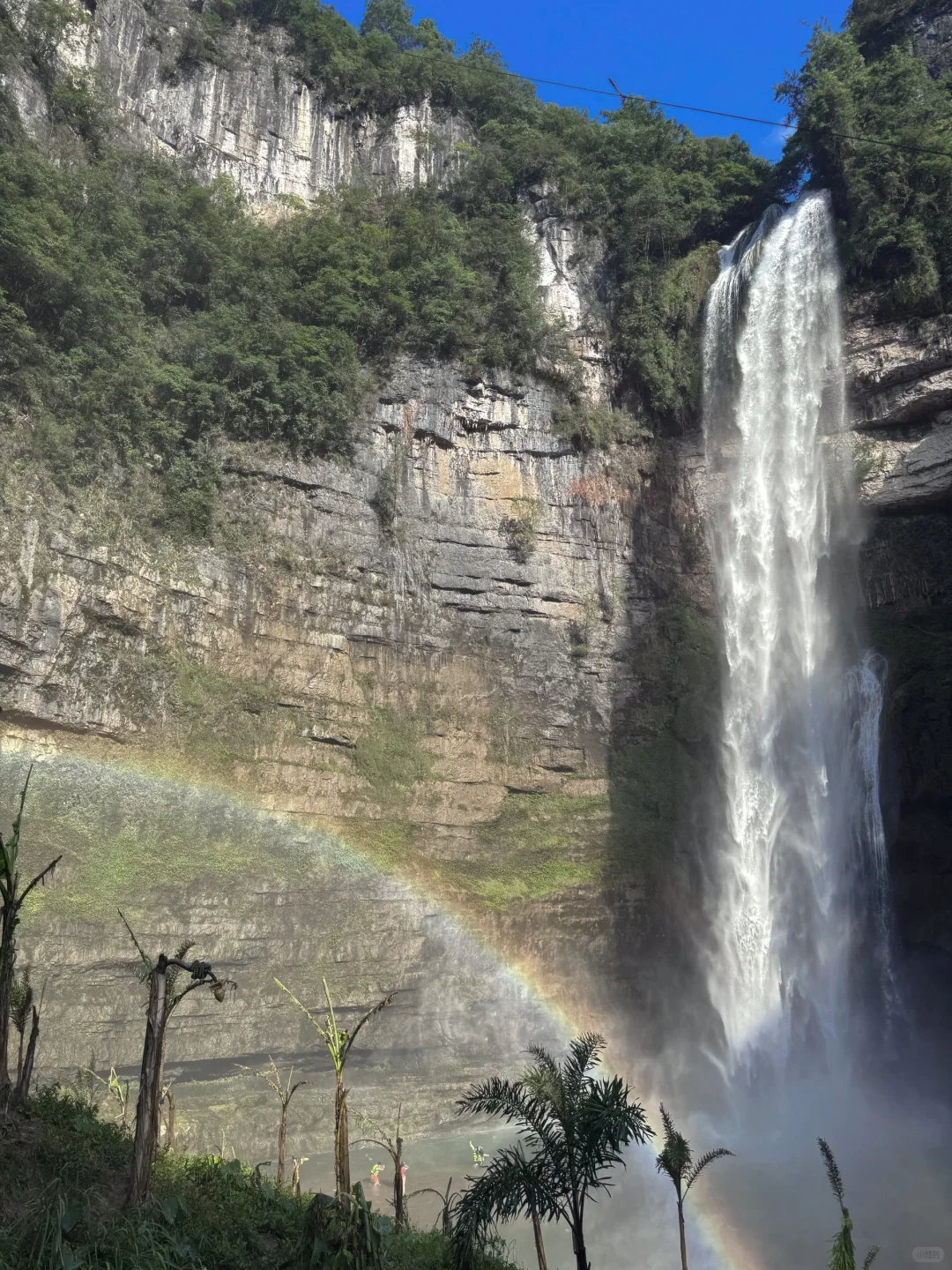 大景点人太多，这个翁洞滩瀑布绝了