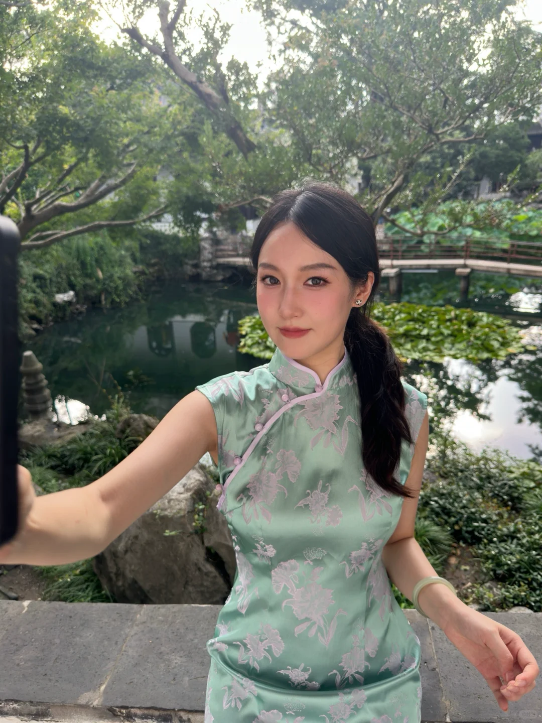 总会选择带朋友去怡园