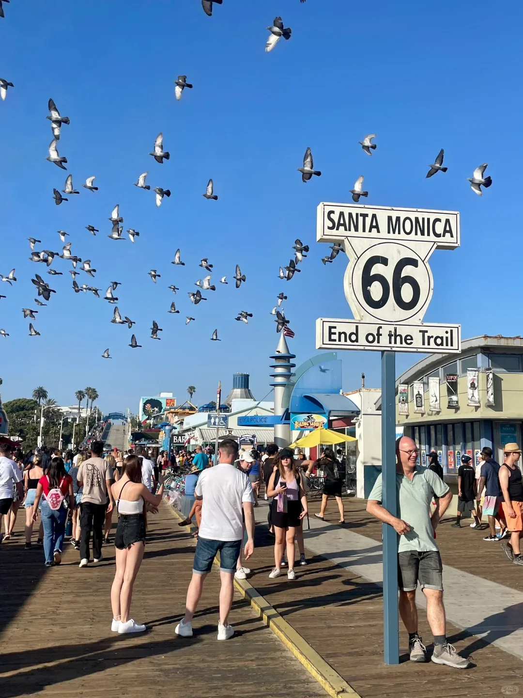 洛杉矶机场接送机，包车旅游，预约无需等待