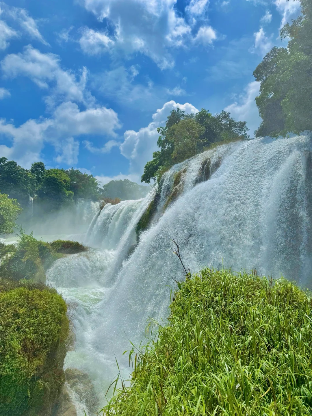 如果广西避暑有段位🍃德天跨国瀑布定是王者