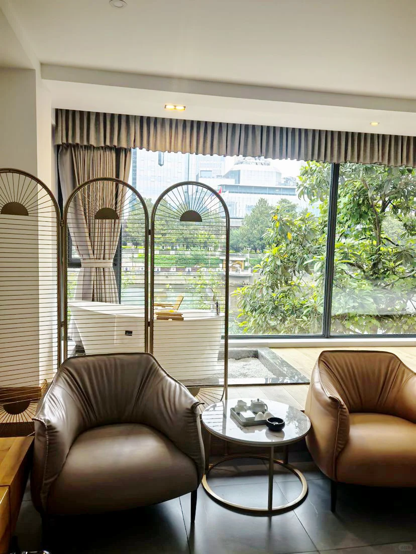 贵阳！三分钟到甲秀楼！和男朋友连住三晚！