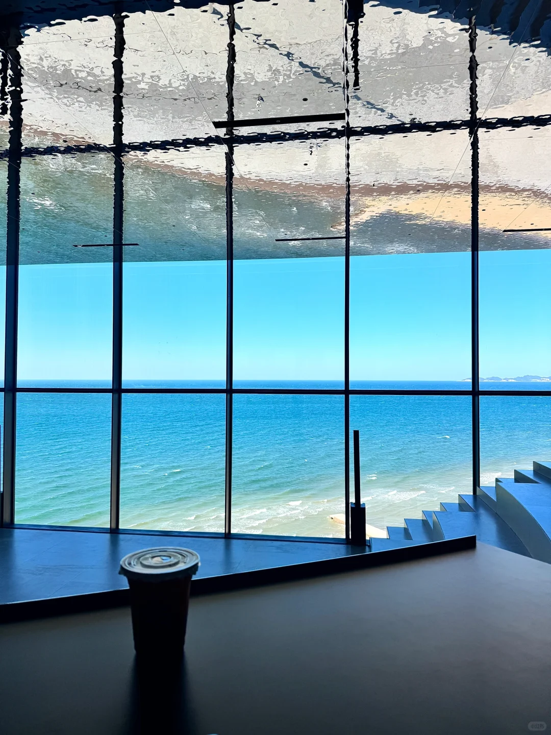 还是国内吗，这地方可以坐一下午