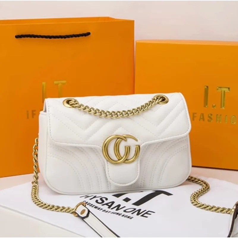 香港女士真皮包包2025新款斜挎包小香风