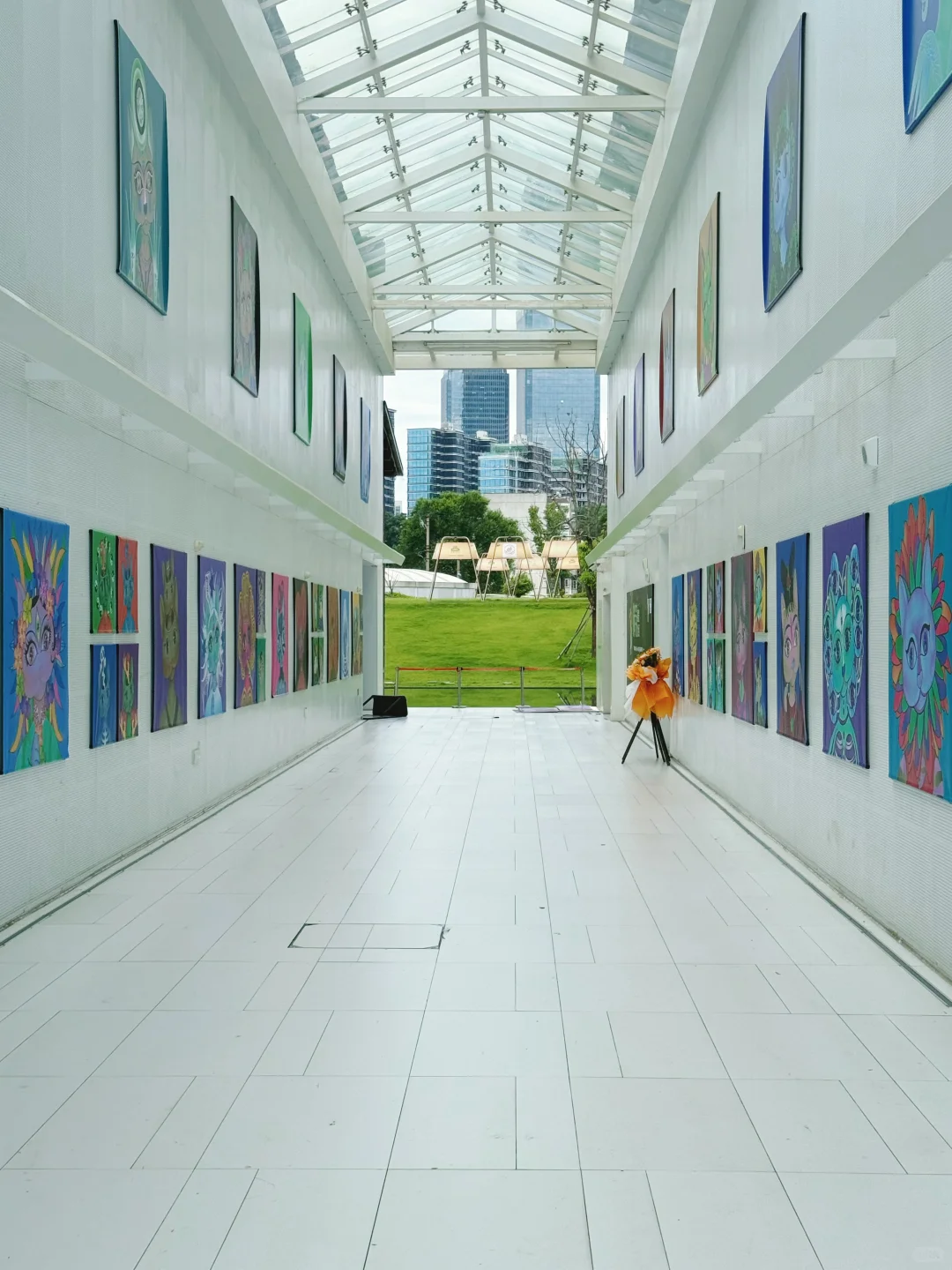 合肥：钢铁森林里，烟火与文艺共生