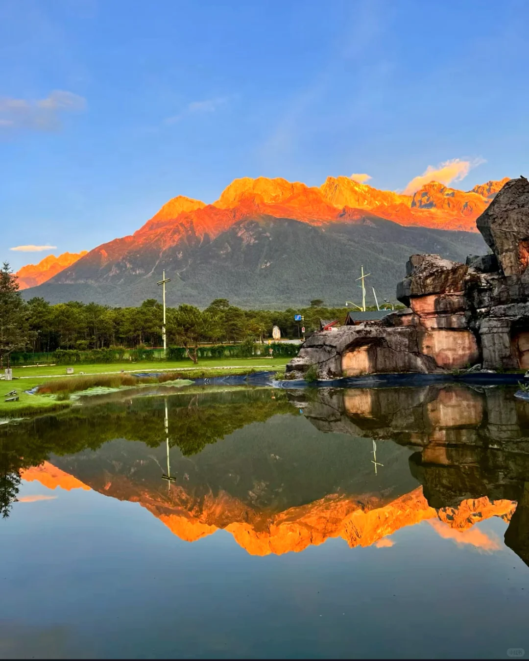 玉龙雪山日照金山拼车🚘超值走平台往返专线