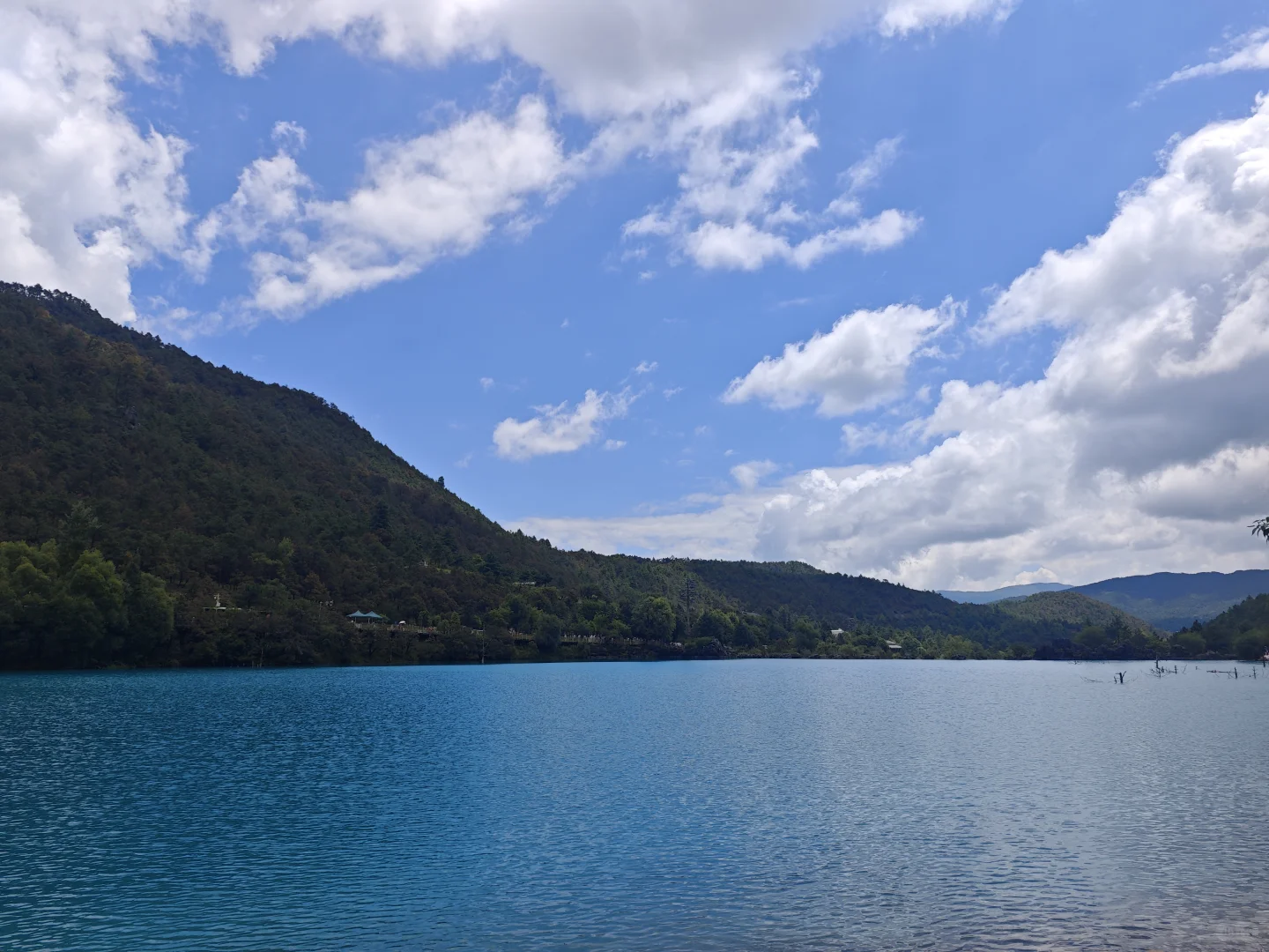 玉龙雪山仅玩蓝月谷攻略，推荐宝藏雪山火车