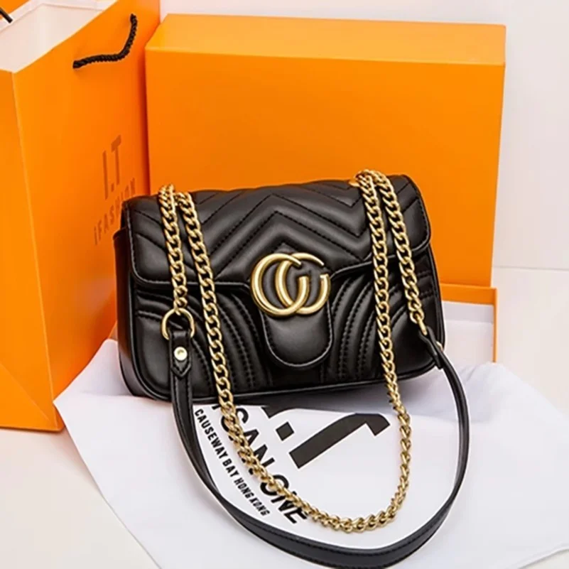 香港女士真皮包包2025新款斜挎包小香风