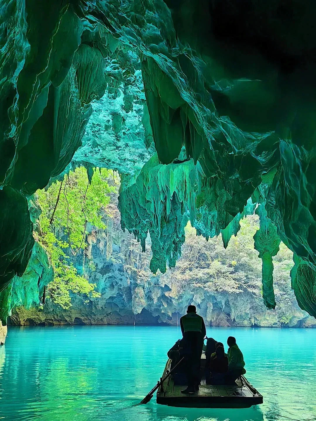 广西崇左直接封神‼️带娃住进22℃的神仙地