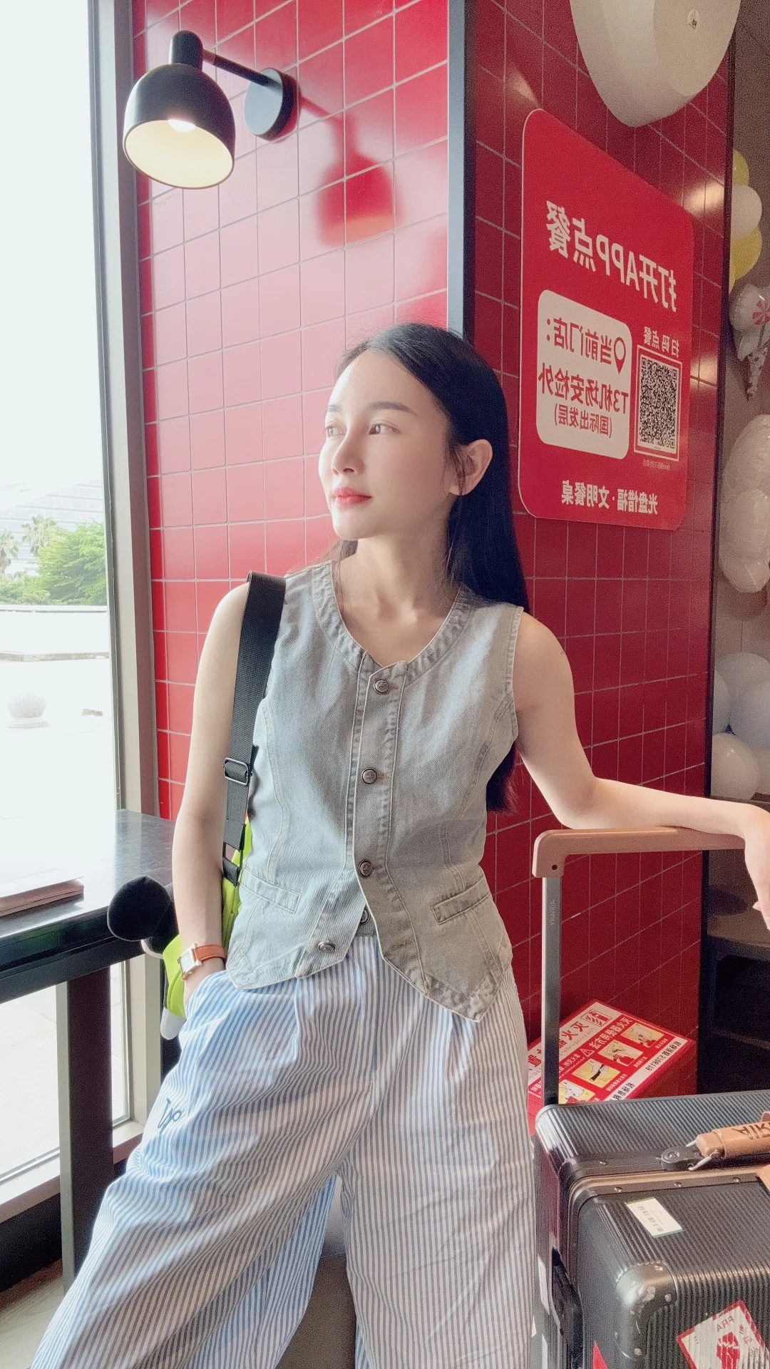 🇸🇬藏在机场里的瀑布和森林