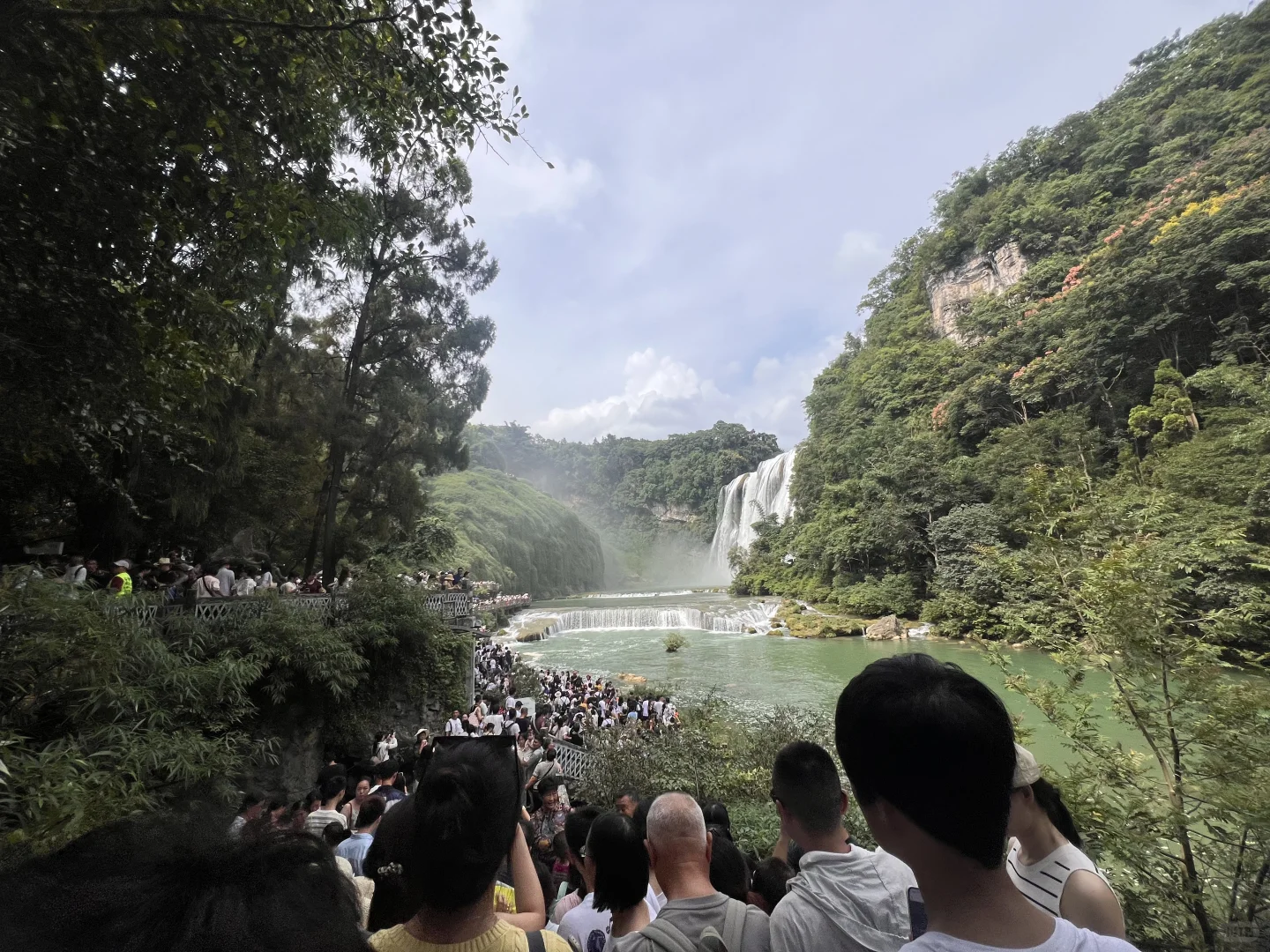 8.11最差调度景区 贵州黄果树瀑布