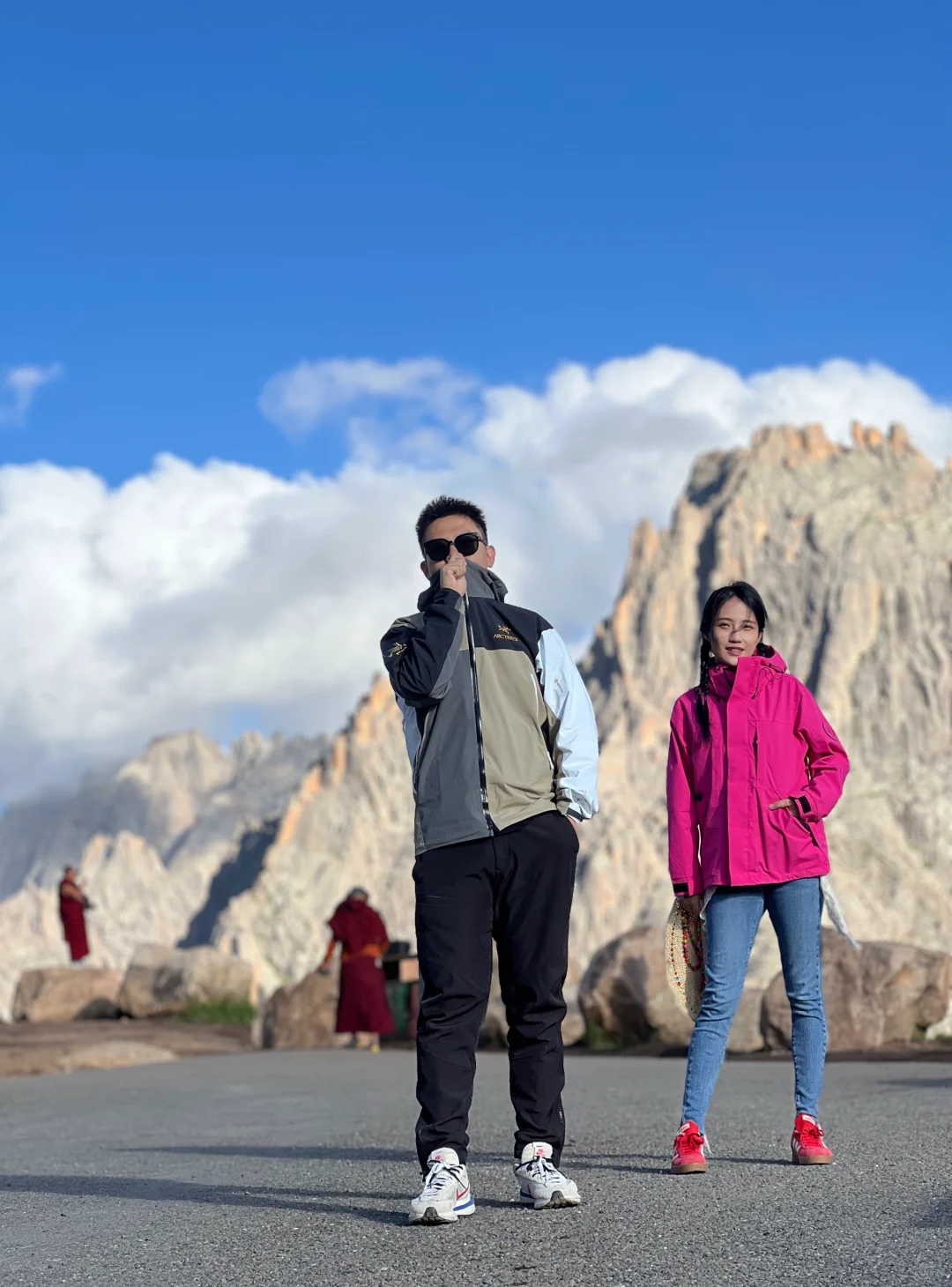 一天经历了莲宝叶则春夏秋冬