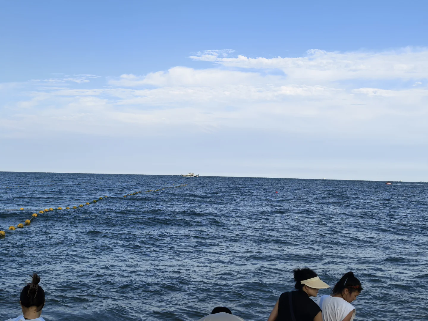 8.11日照万平口1号门附近