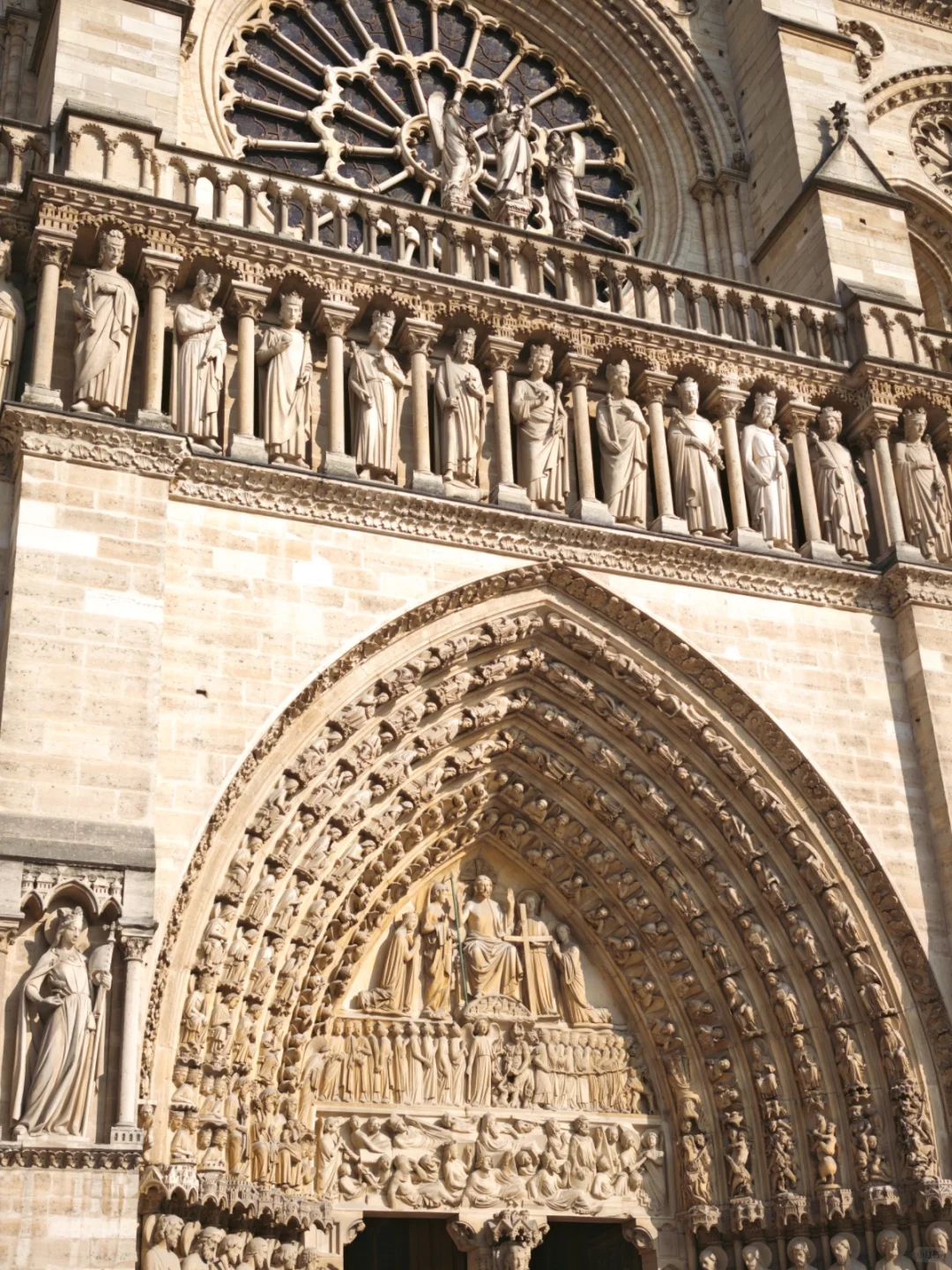 巴黎亲子旅游推荐，3个中世纪宝藏逛到腿软