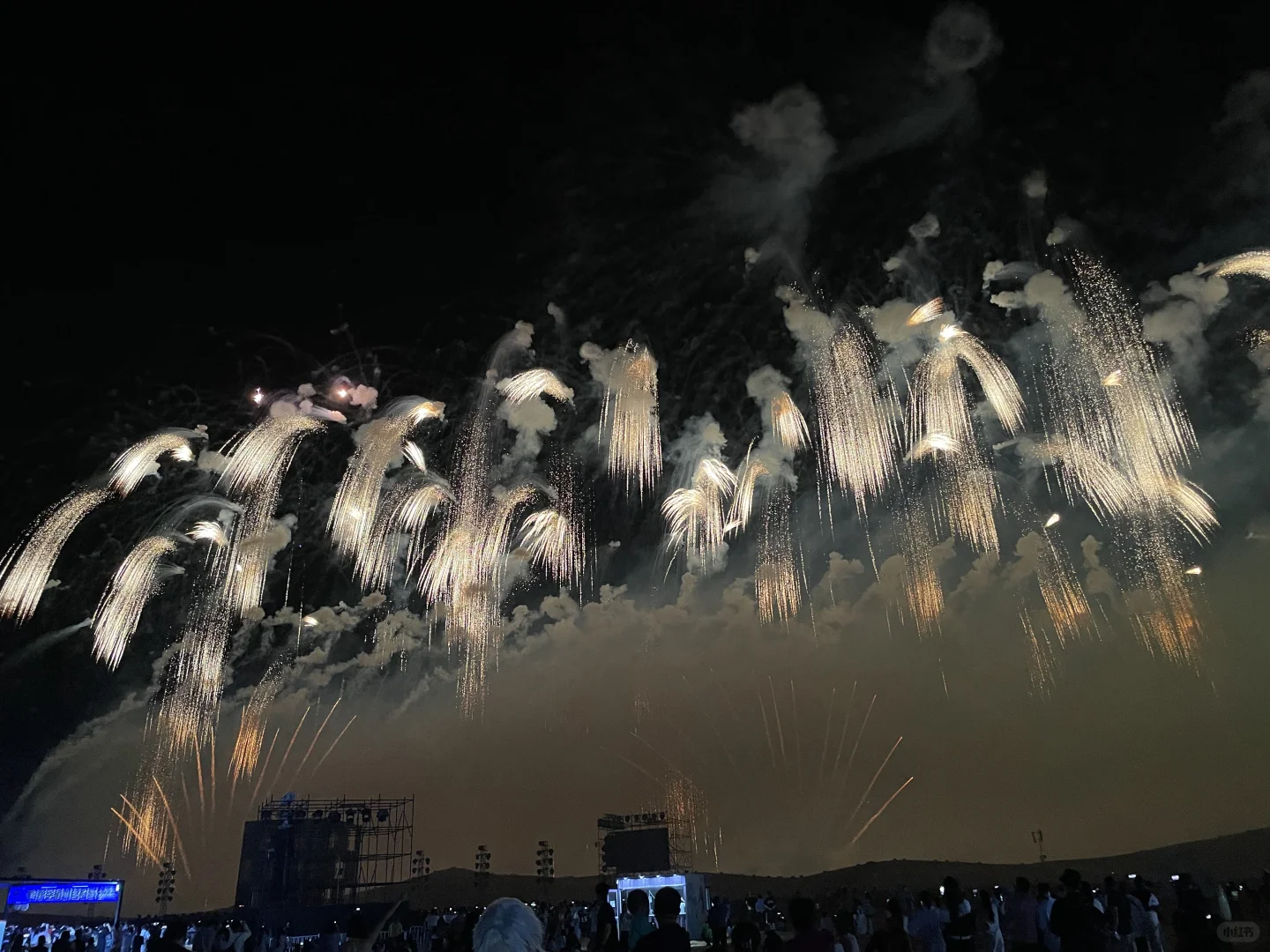 沙坡头花火大会｜该怎么形容这种惊艳