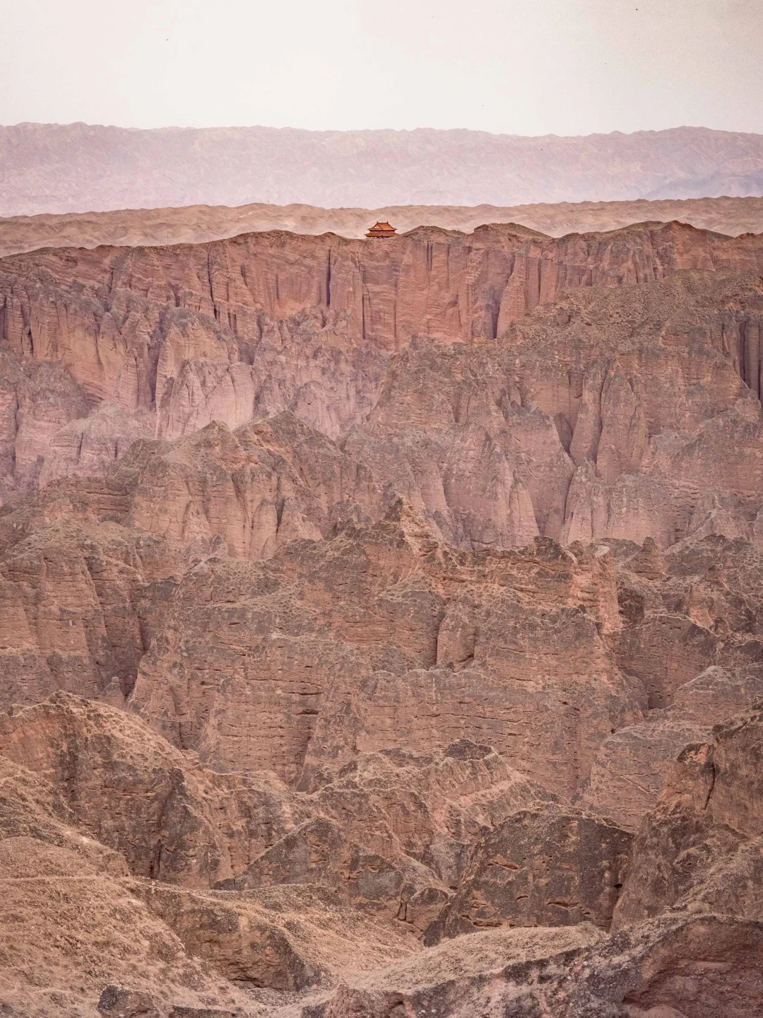 西北被严重低估的景点，即将消失的黄河石林