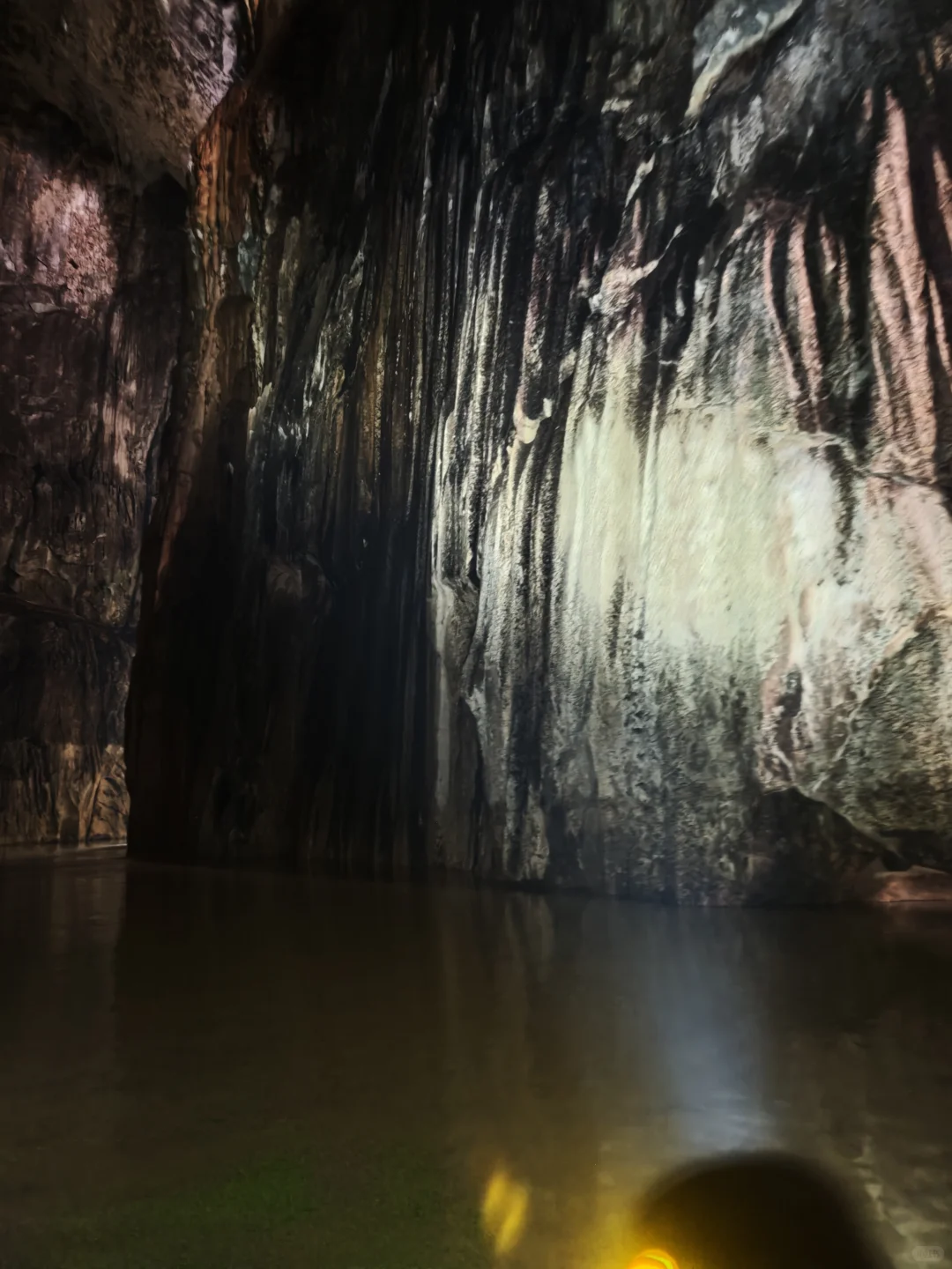 天峨县,川洞河燕子湖景区