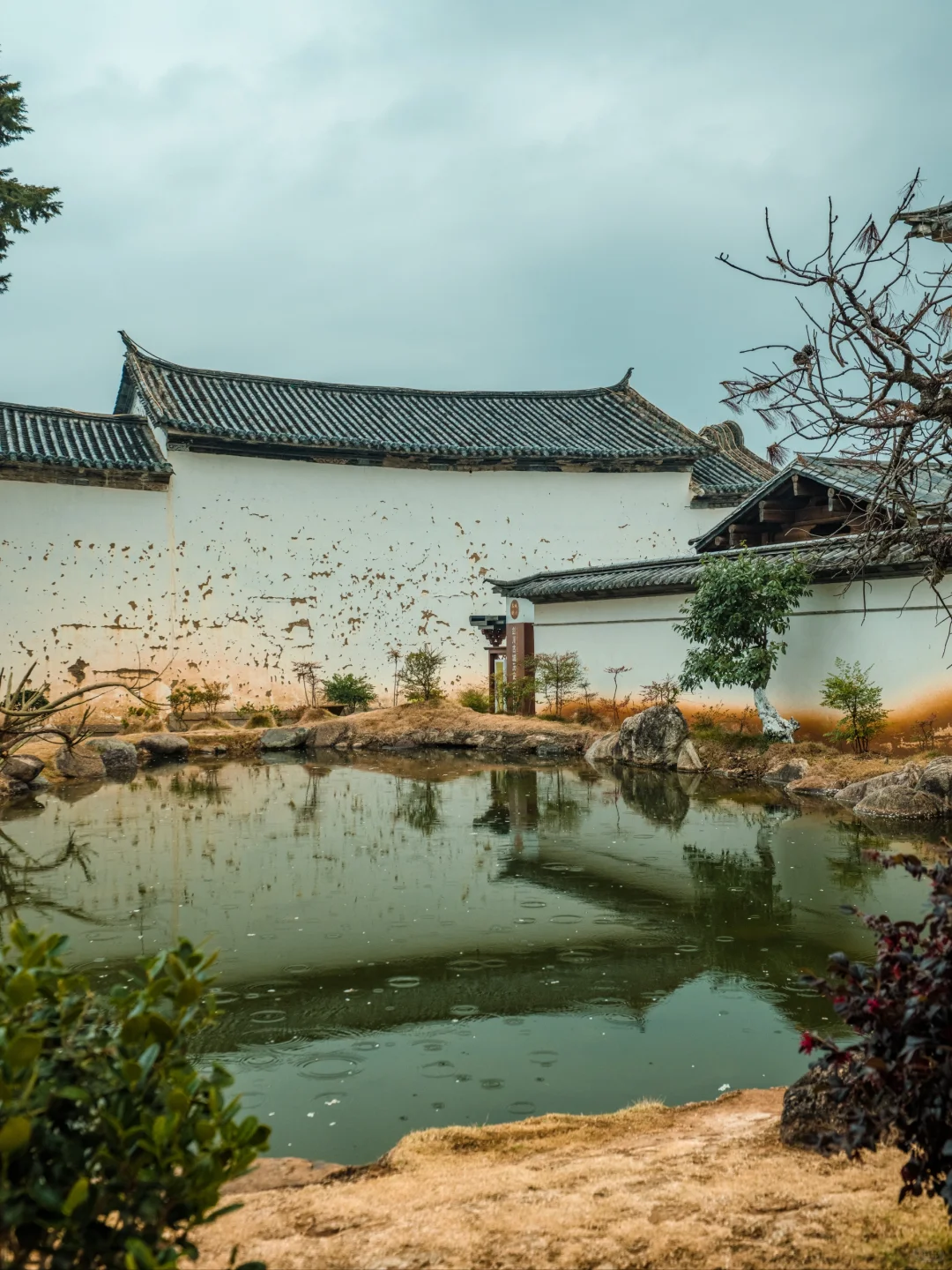 比起大理，我更喜欢这座底蕴深厚的云南小城