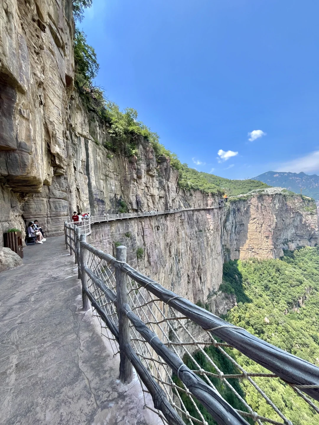 📍宝泉崖天下真的美到犯规！不愧是5AAAAA …