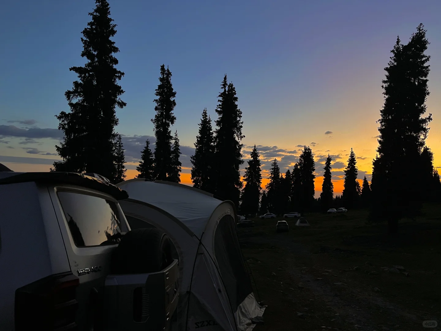 连续一个月周末上山的新疆人去哪里露营1