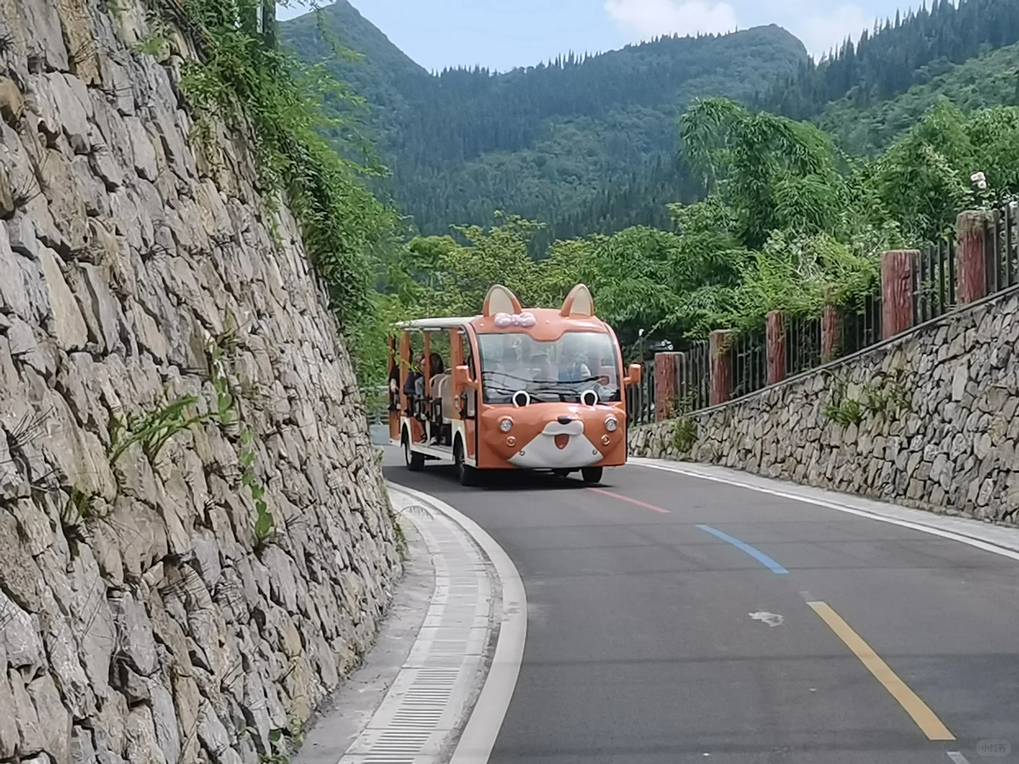 山水田园风光美不胜收———万峰林景区