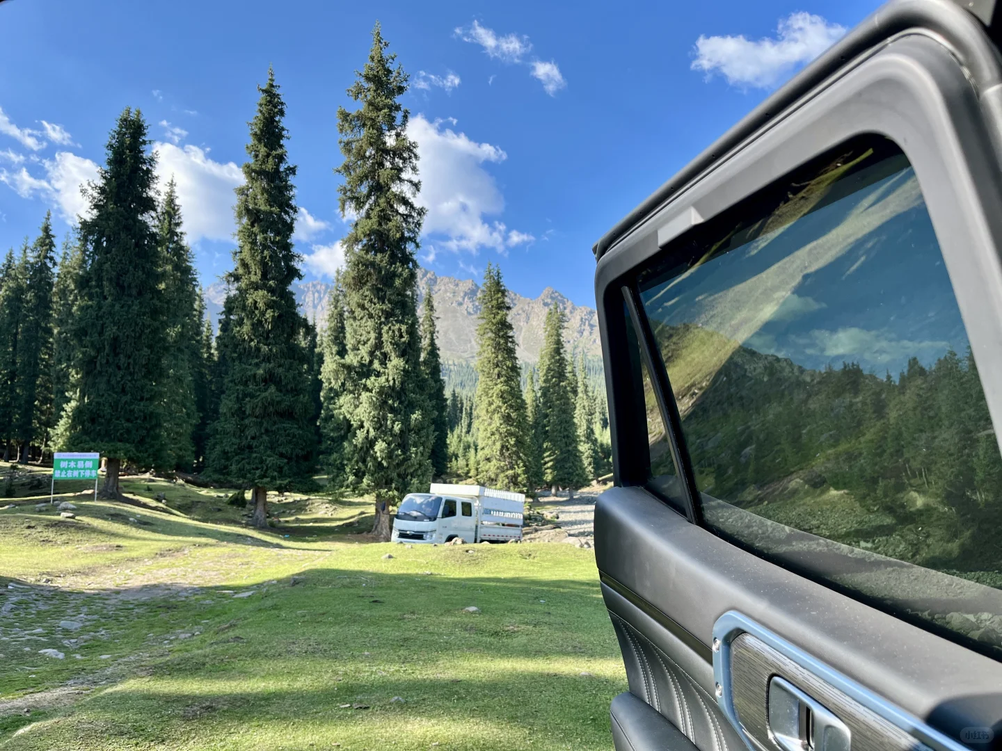 连续一个月周末上山的新疆人去哪里露营1