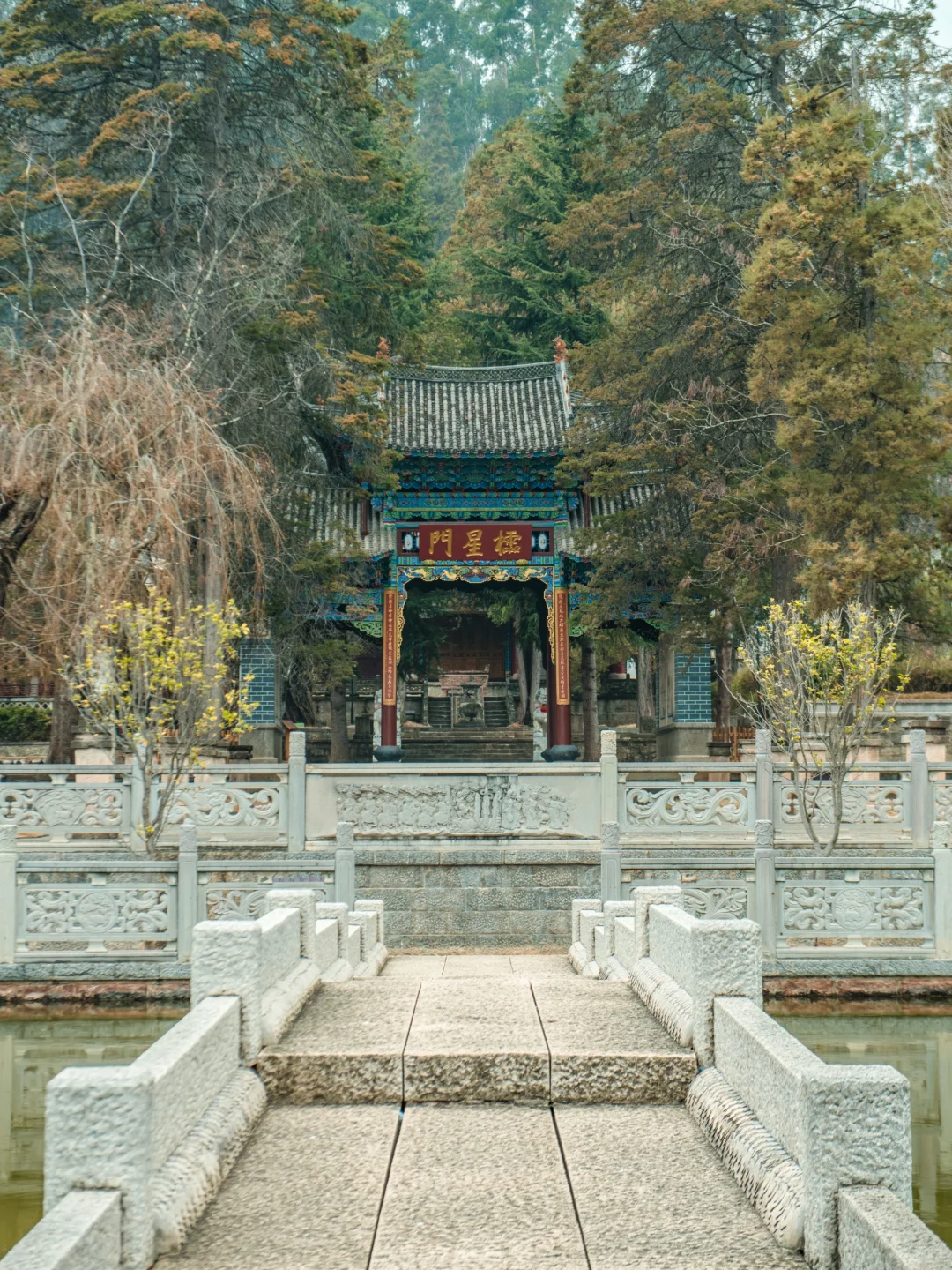 比起大理，我更喜欢这座底蕴深厚的云南小城