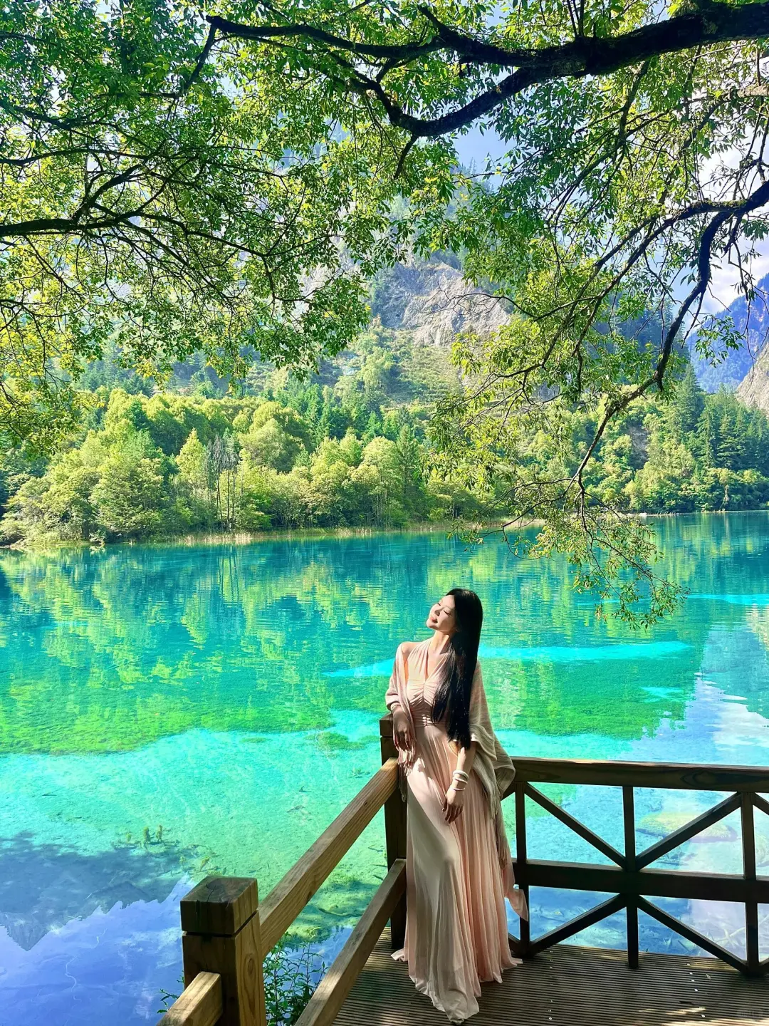 夏天22°C的川西，真的比瑞士还震撼！