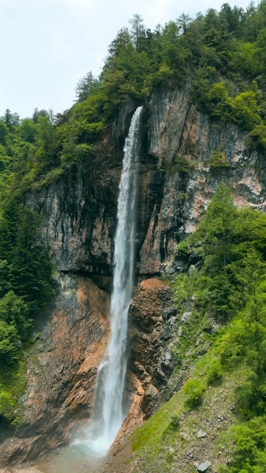 官鹅沟 千年爱恋铸就的陇南秘境