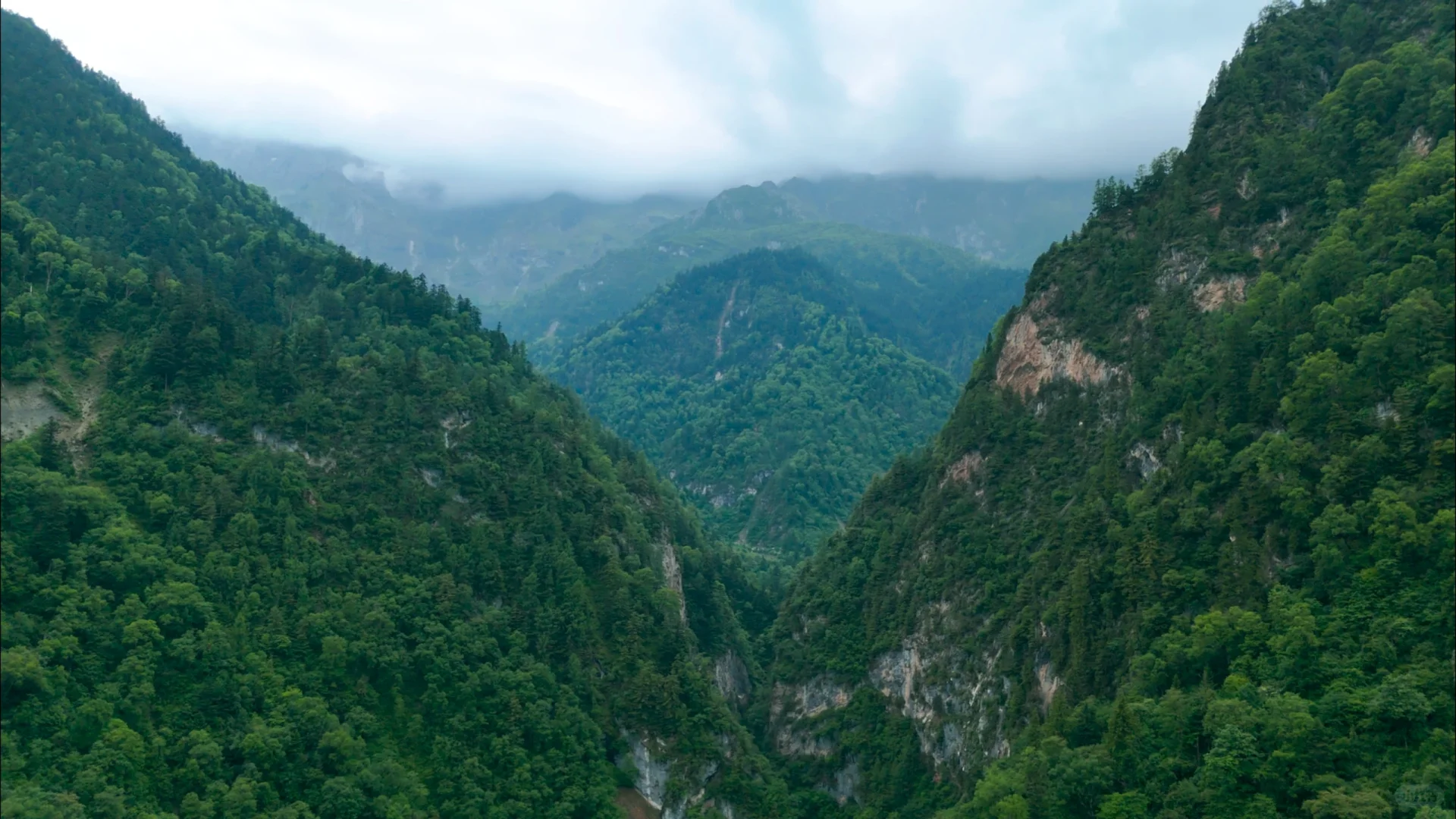 官鹅沟 千年爱恋铸就的陇南秘境