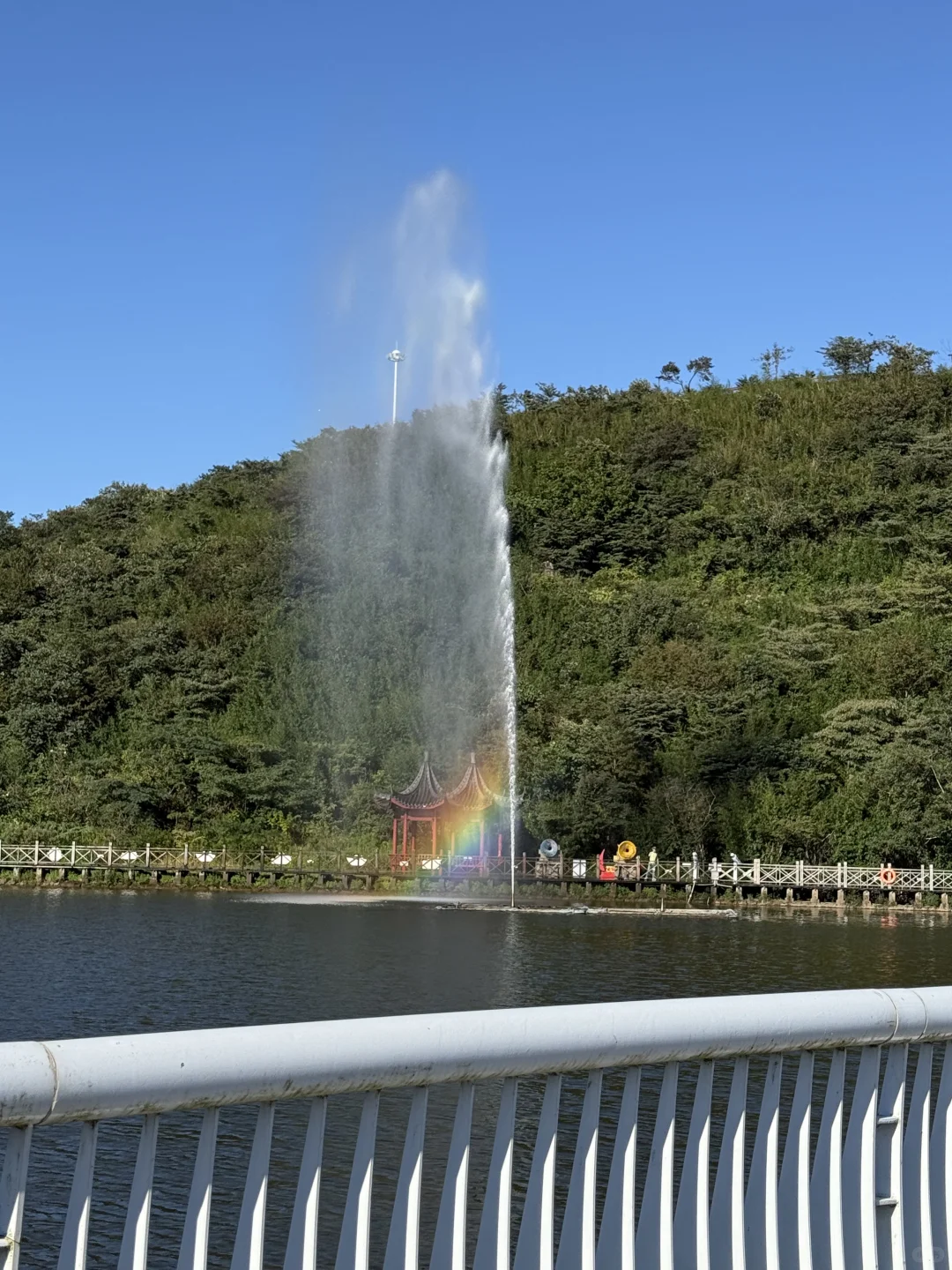 带想去的人去看想去的风景