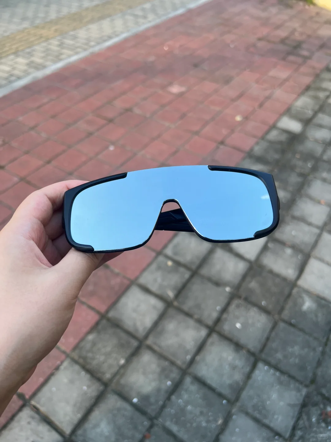 西北大环线已回😭近视戴这墨镜真的巨出片😍