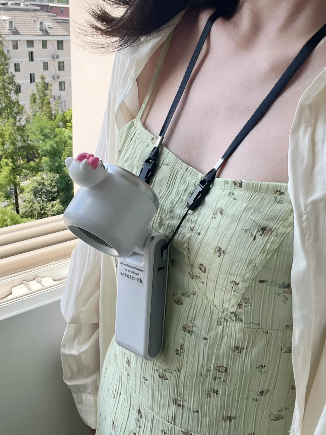 球球了去黄果树瀑布的人带个小风扇去吧😭