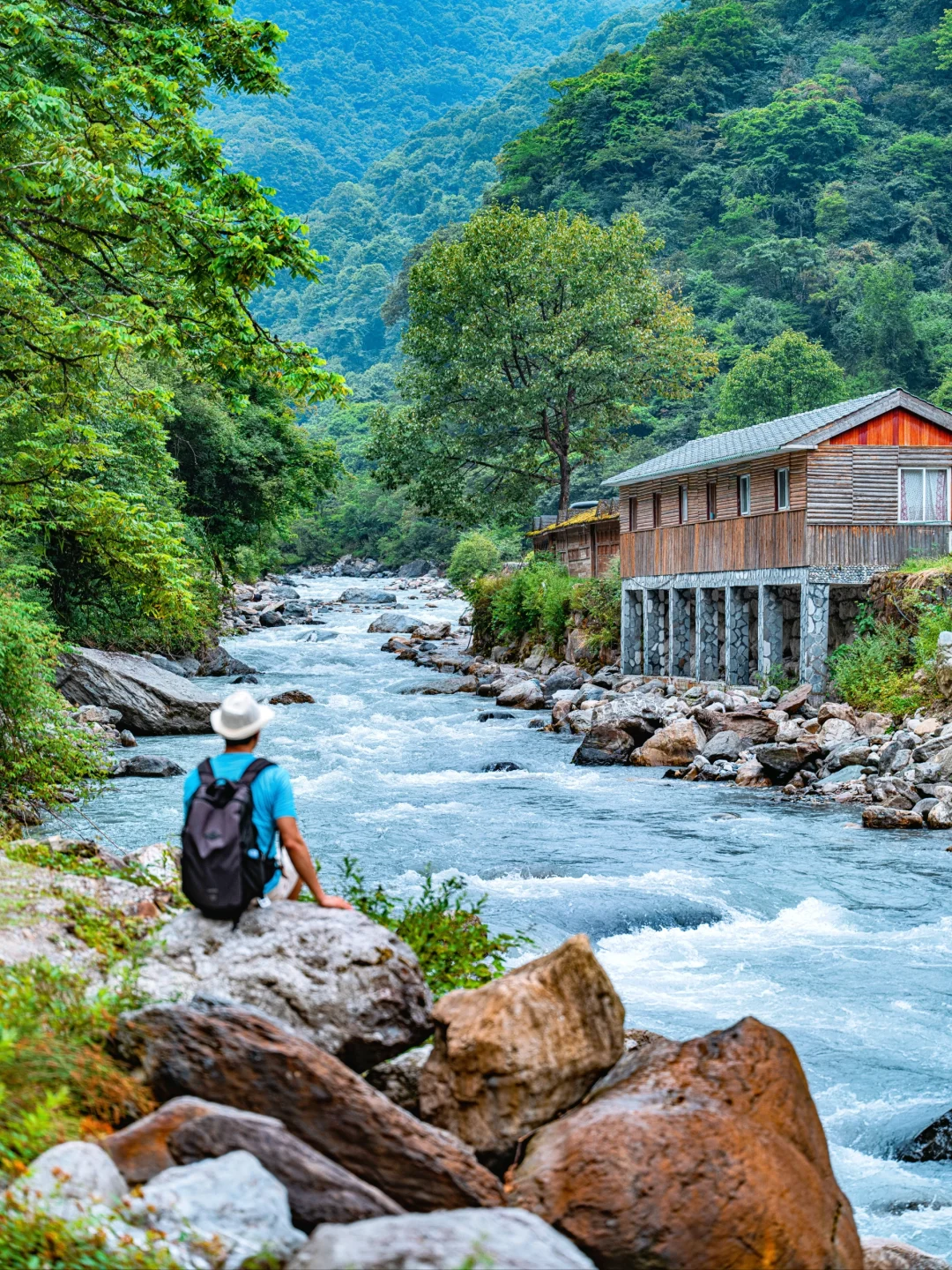 周末48H逃离成都!躲进23℃山里避暑徒步