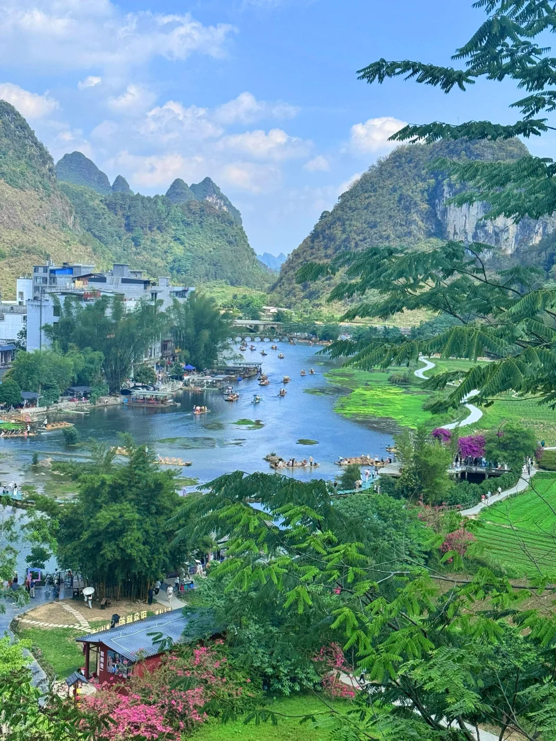 在三亚和崇左间选了崇左，娃玩的不想回家😭