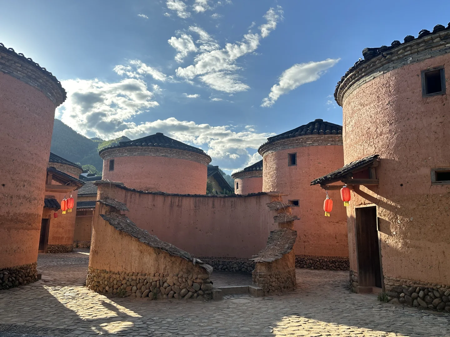 周末去哪玩📷—浙江版“大鱼海棠”