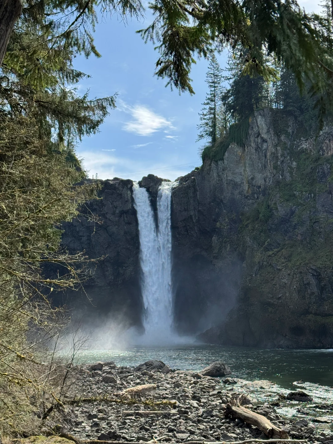 西雅图Snoqualmie瀑布