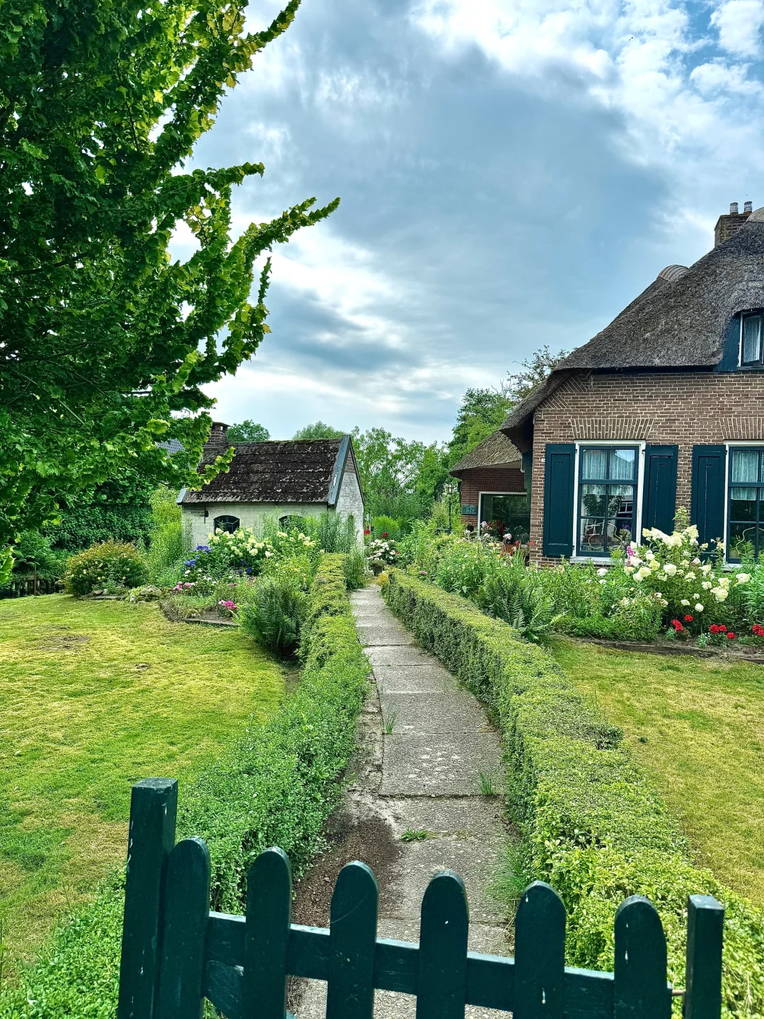 人怎么可以幸福成这样