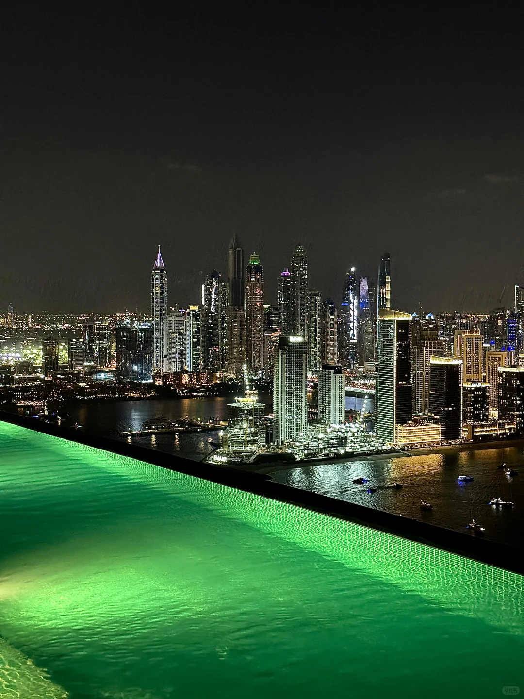 穷鬼大学生花800➕飞迪拜的三天两夜