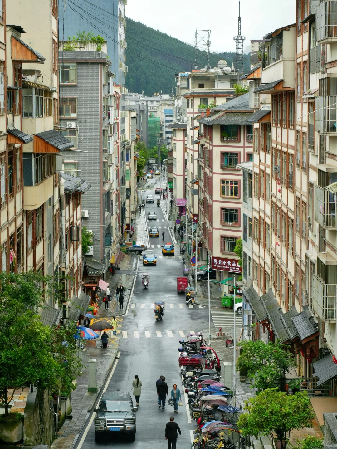 反向旅游！成都高铁2小时直达的云南小城