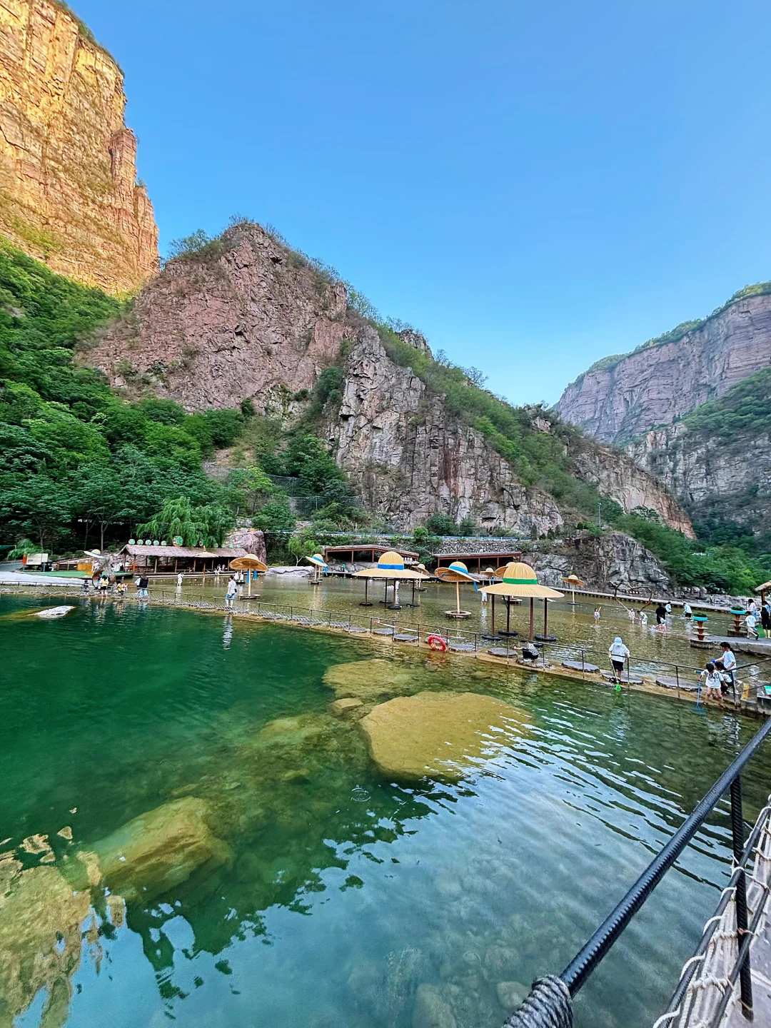 又一个河南版小九寨了！夏天避暑